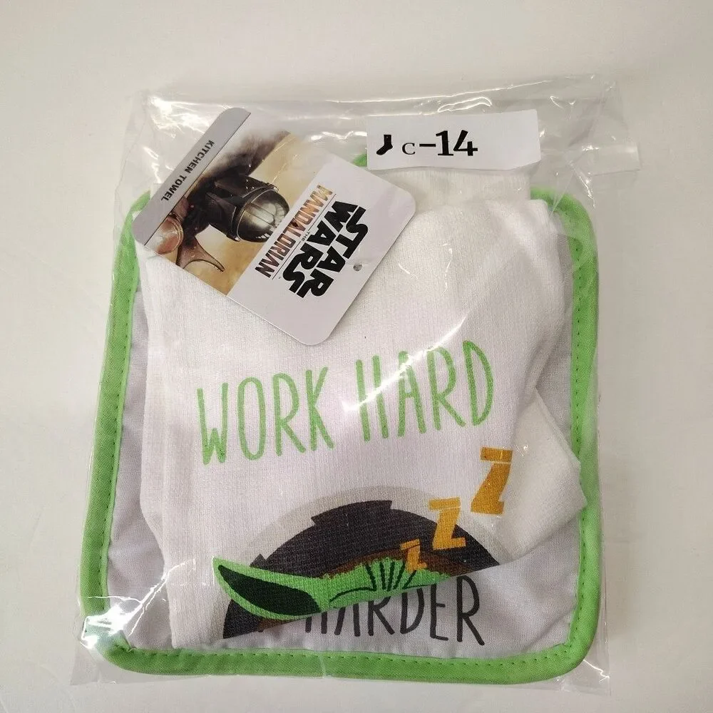 Disney Mandalorian Baby Yoda Grogu Kitchen Towel Pot Holder Green White 2 Pieces